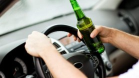 Un bărbat a sunat la 112 să se autodenunțe că a condus băut, apoi s-a urcat în mașină și a mers la Poliție
